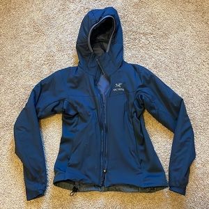 Arc’terxy Atom LT Hoody Jacket Navy